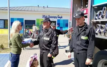 podziękowanie strażakom za pokaz