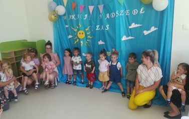 Uroczyste zakończenie w grupie Bystrzaki 9