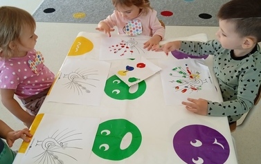 Międzynarodowy Dzień Kropki 23