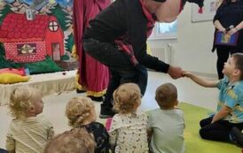 Kr&oacute;lewna Śnieżka i siedmiu krasnoludk&oacute;w przedstawienie